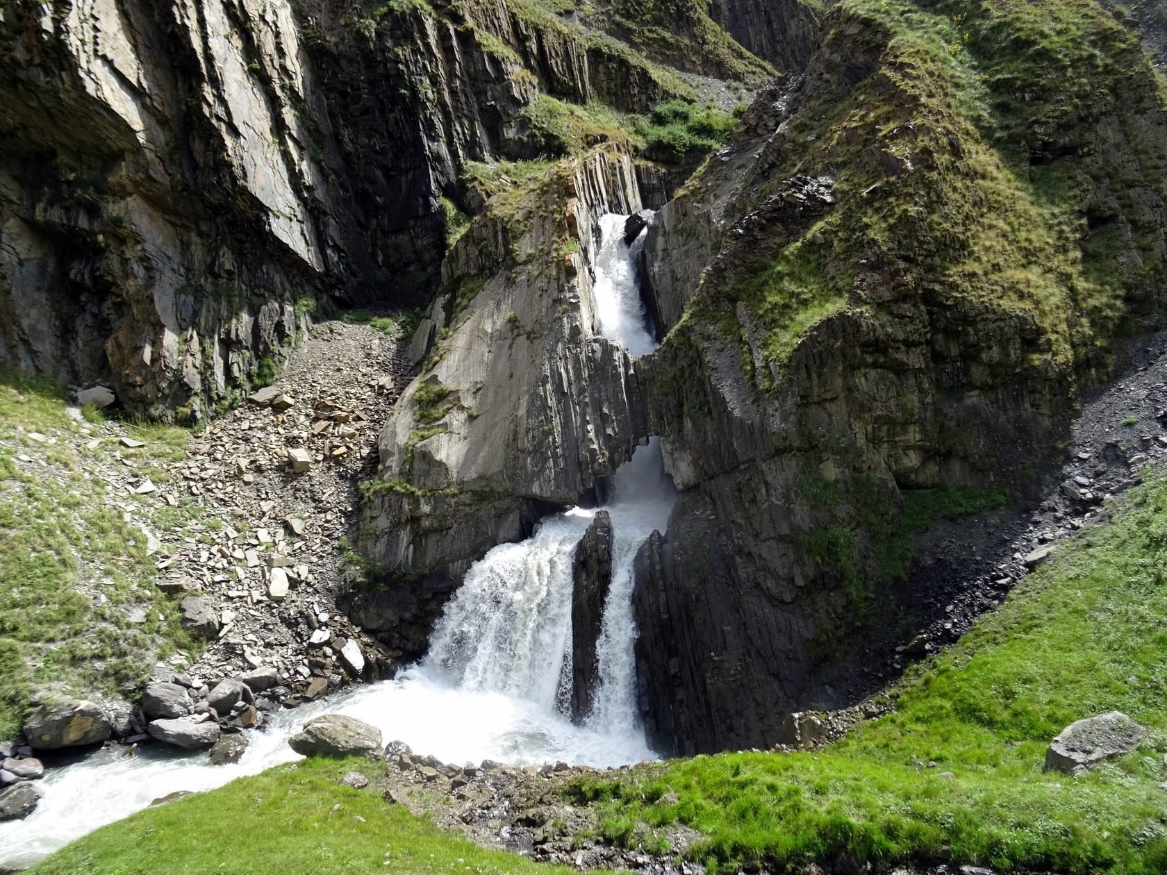 Vodopad Chvakhilo