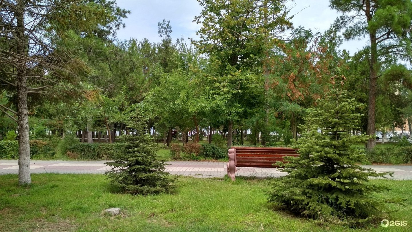 Gorodskoy park kul'tury i otdykha imeni M. R. Khalilova