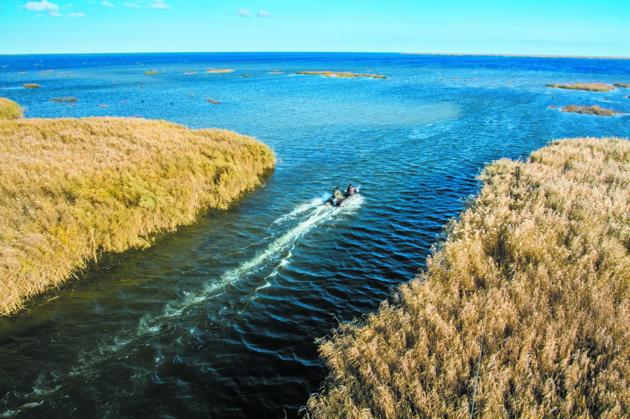 Agrakhan Bay